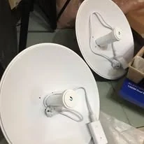 Two dish antennas ready for a point-to-point link